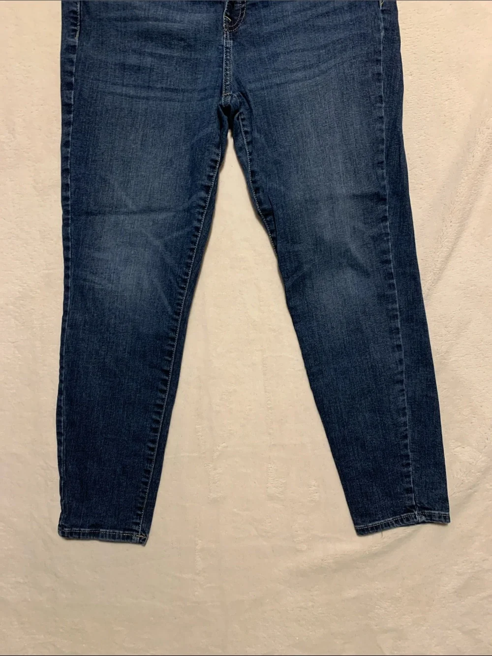 Lucky Brand Jeans Ava Mid Rise Skinny ankle 12 31 mid rise cropped